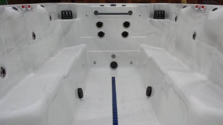 Плавательный спа-бассейн с противотоком Vita Spa Swim Spa VM 6